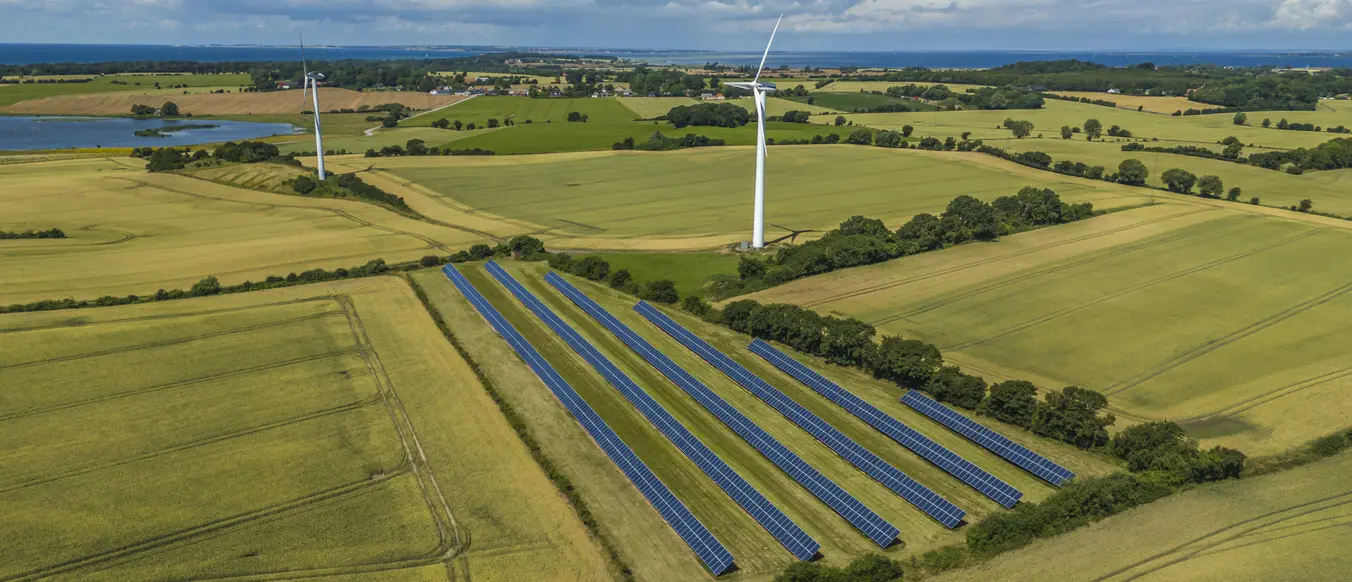Green field solar wind turbine
