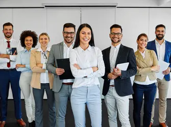 Portrait of successful young business people team in the office